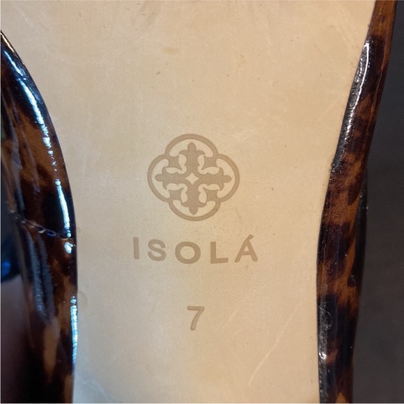 Isola Patent Tortoise 3”Heel Rounded Toe - Picture 6 of 6